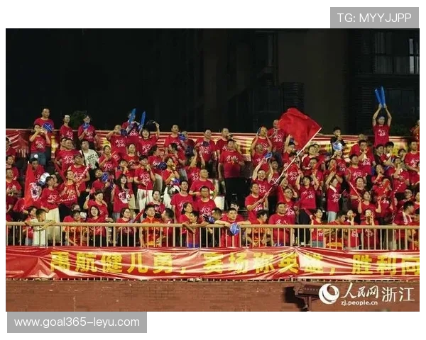 杭州足球赛事火热进行中：协会杯、中青联赛、西溪杯，点燃冬日激情